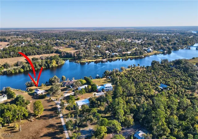 5th image of 2111 Gardner Ct, Alva, FL 33920 | MLS# 2026001519