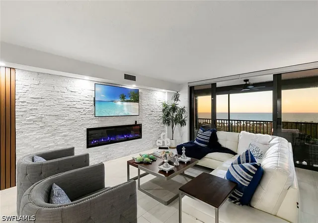 5th image of 11 Bluebill Ave #905, Naples, FL 34108 | MLS# 226001402