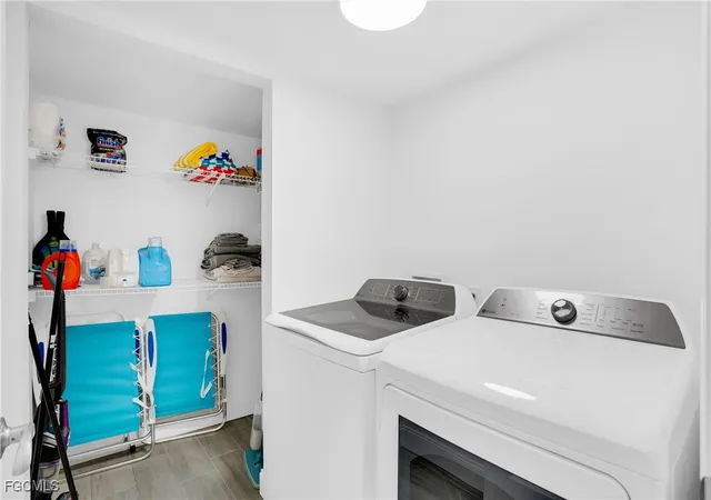 4th image of 16381 Kelly Woods Dr, Fort Myers, FL 33908