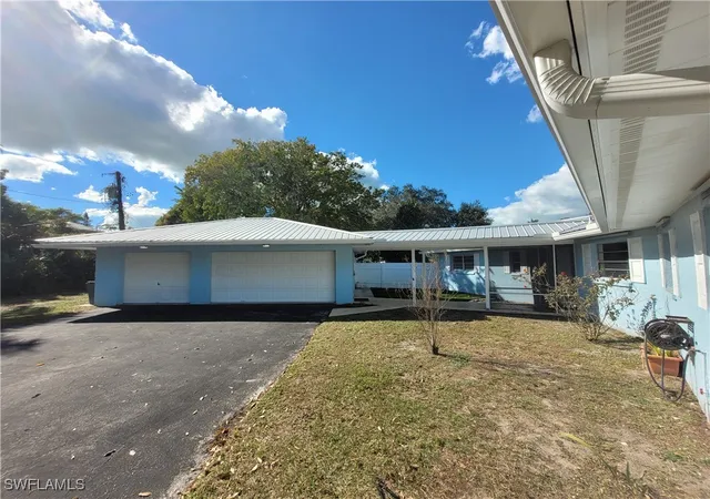 2nd image of 10131 Main Dr, Bonita Springs, FL 34135 | MLS# 226000776