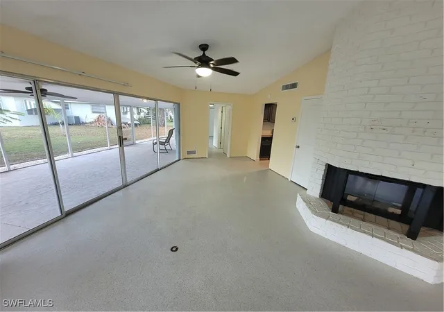 4th image of 10131 Main Dr, Bonita Springs, FL 34135 | MLS# 226000776
