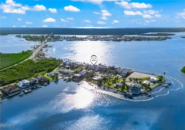4th image of 12271 Shoreview Dr, Matlacha, FL 33993 | MLS# 2026001829