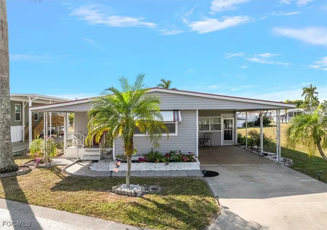 Photo 3 of Manufactured home for sale at 67 Percy St, Fort Myers, FL 33908 | MLS# 2026001845 | Listing updated on 2026-08-31