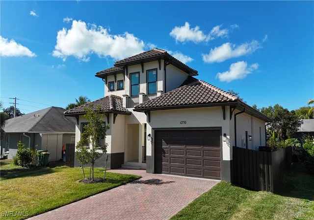 Photo 1 of Single family home for sale at 4710 Acadia Ln, Naples, FL 34112 | MLS# 225077802 | Listing updated on 2026-04-25