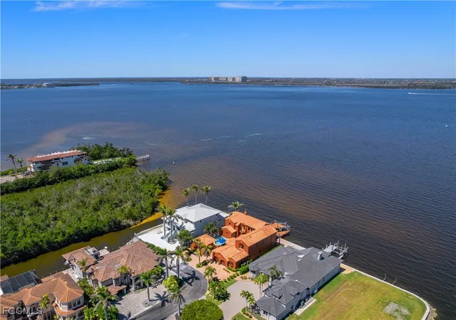 Photo 3 of Single family home for sale at 15400 Catalpa Cvs Ln, Fort Myers, FL 33908 | MLS# 2026002105 | Listing updated on 2026-08-03