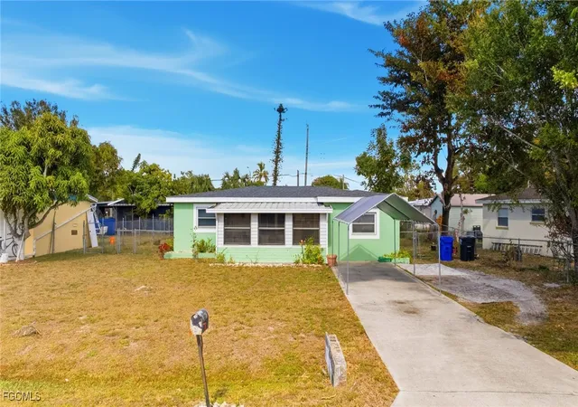 1st image of 2431 Hunter Ter, Fort Myers, FL 33901 | MLS# 2026002106