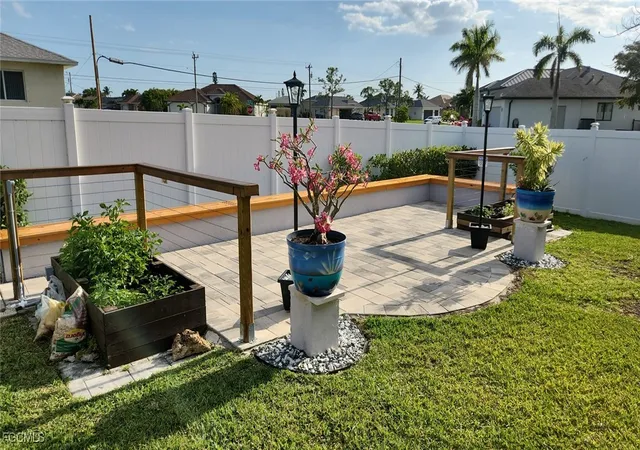 Homes for sale in Cape Coral, FL | 1156 Sw 39Th Ter, Cape Coral, FL 33914 | MLS# 2026002109