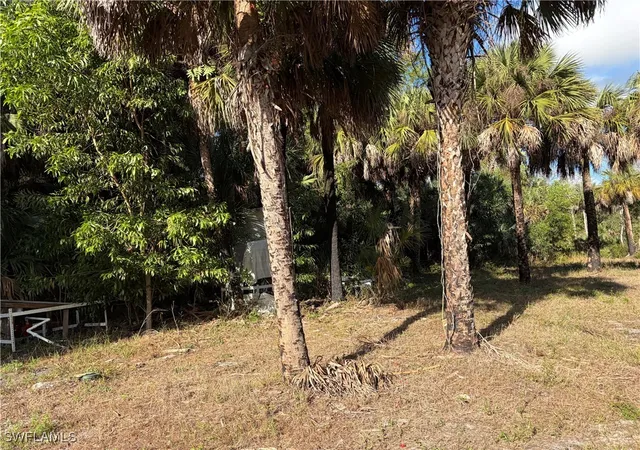 10th image of 2185 Markley Ave, Naples, FL 34117 | MLS# 226001980