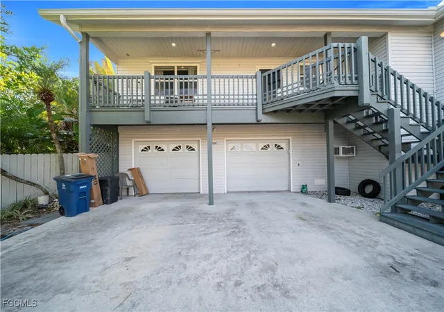 3rd image of 17324/17326 Whitewater Ct, Fort Myers Beach, FL 33931