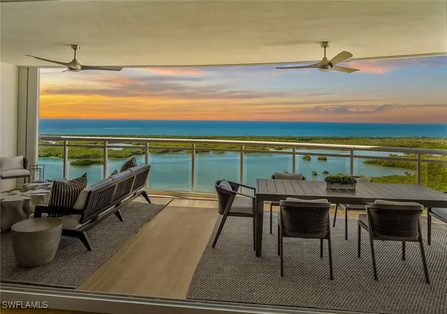 Listing Photo 5 - Condo for sale in building located at 13935 Old Coast Rd, Naples, FL 34110 - Unit #2206