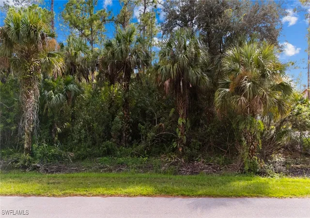 2nd image of 4870 30th Ave Se, Naples, FL 34117 | MLS# 226002327