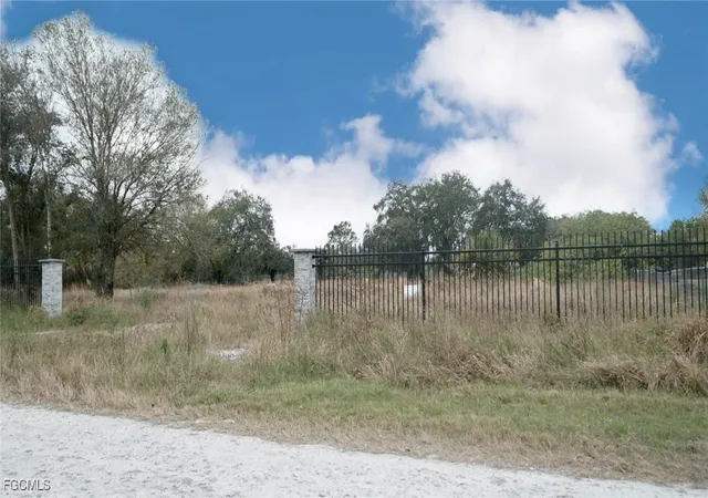 1st image of 269 Avenida Del Centro, Clewiston, FL 33440 | MLS# 2026002594