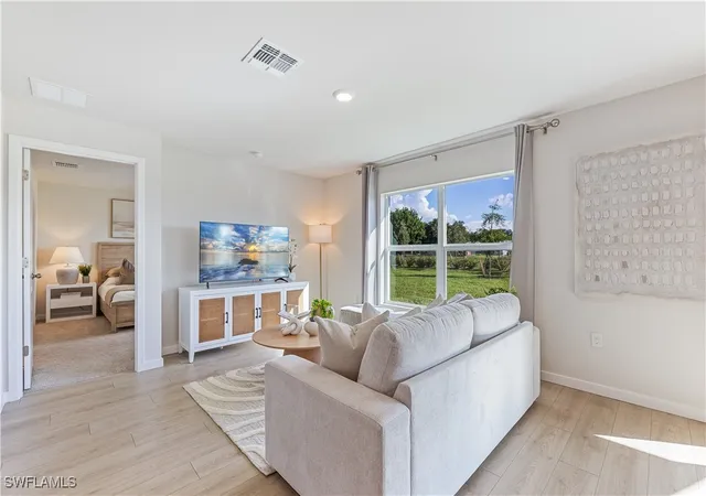 3rd image of 647 Nw 29Th St, Cape Coral, FL 33993 | MLS# 226002414