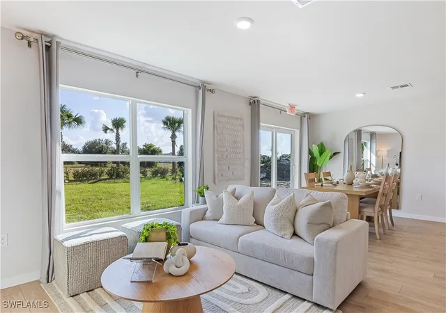 4th image of 647 Nw 29Th St, Cape Coral, FL 33993 | MLS# 226002414