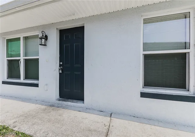 Homes for sale in Fort Myers, FL | 2405 Maple Ave, Fort Myers, FL 33901 | MLS# 2026002673