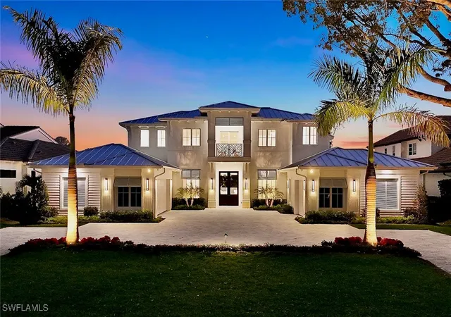 1st image of 726 Riviera Dr, Naples, FL 34103 | MLS# 226001010