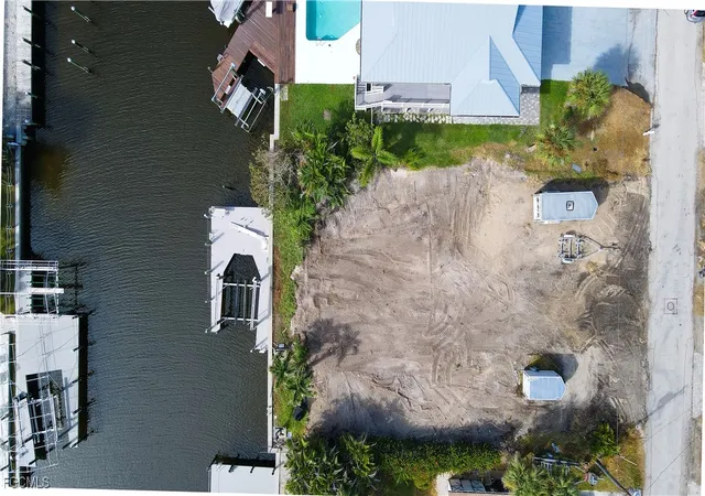 4th image of 206 Ibis St, Fort Myers Beach, FL 33931 | MLS# 2026003027