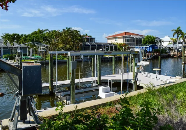 5th image of 206 Ibis St, Fort Myers Beach, FL 33931 | MLS# 2026003027