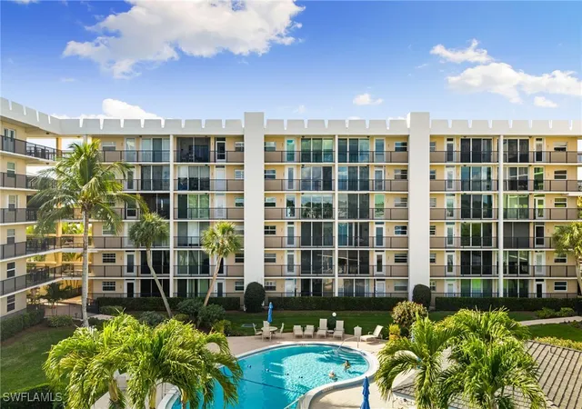 2nd image of 3500 Gulf Shore Blvd N, Naples, FL 34103