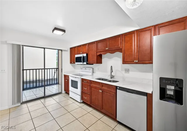 Photo 2 of Sale Pending at 3150 Shorewood Ln #202, Fort Myers, FL 33907 | MLS# 2026003117 | Listing updated on 2026-07-13