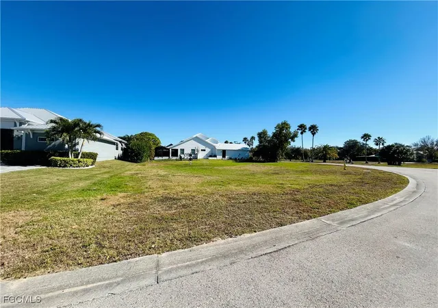 14th image of 6057 Marsh Point Ln, North Fort Myers, FL 33917 | MLS# 2026003184