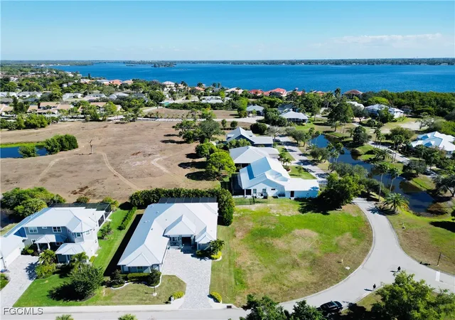 5th image of 6057 Marsh Point Ln, North Fort Myers, FL 33917 | MLS# 2026003184