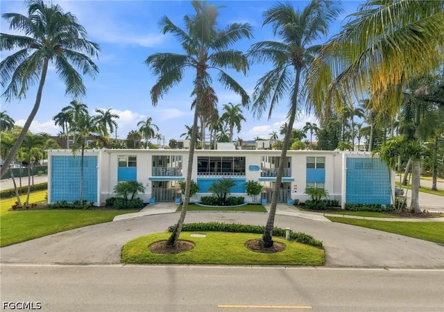 2nd image of 1295 Gulf Shore Blvd S #134, Naples, FL 34102 | MLS# 2026003307