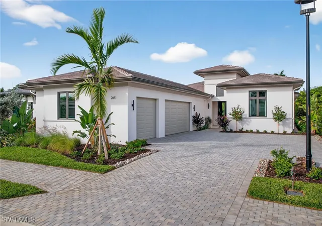 Photo 1 of Single family home for sale at 2051 Cambridge Park Dr, Naples, FL 34109 | MLS# 226002032 | Listing updated on 2026-04-13