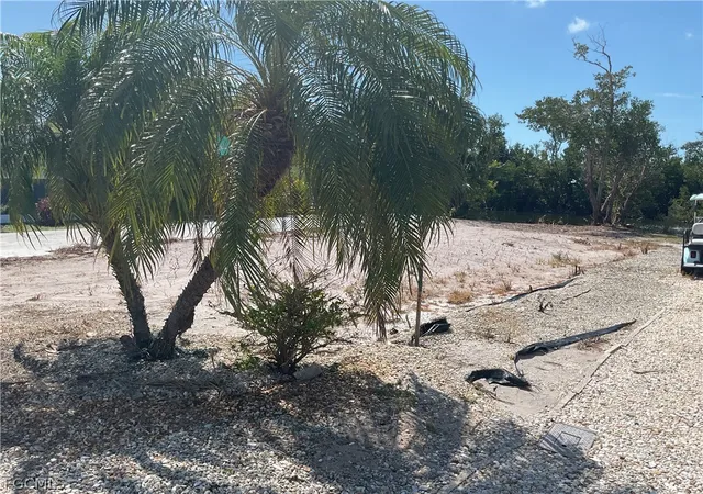 4th image of 7156 Cobiac Dr, Saint James City, FL 33956 | MLS# 2026003403