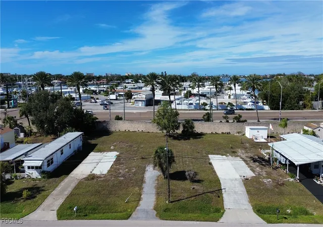 2nd image of 13,14,15 Erskine Dr, Venice, FL 34285 | MLS# 2026003470