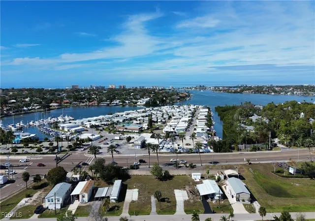 5th image of 13,14,15 Erskine Dr, Venice, FL 34285 | MLS# 2026003470