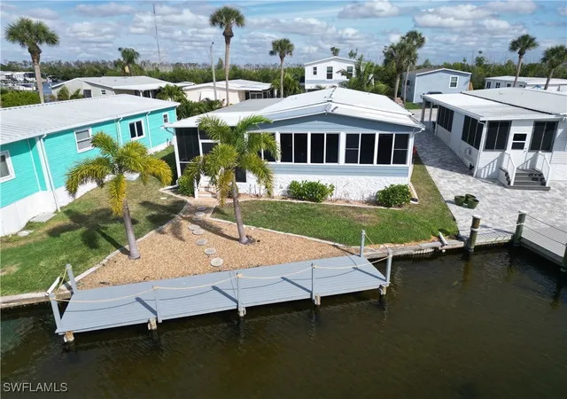 5th image of 17810 Bryan Ct, Fort Myers Beach, FL 33931 | MLS# 226002192