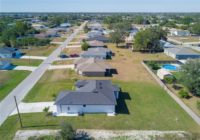Homes for sale in Lehigh Acres, FL | 4102 13th St Sw, Lehigh Acres, FL 33976 | MLS# 2026003785