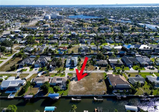 Photo 4 of Land for sale at 4920 Seville Ct, Cape Coral, FL 33904 | MLS# 2026003857 | Listing updated on 2026-01-21