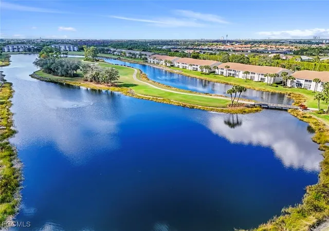 2nd image of 10230 Washingtonia Palm Wy, Fort Myers, FL 33966