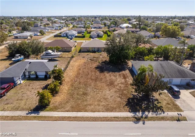 Photo 1 of Sale Pending at 314 Hancock Brg Pkwy, Cape Coral, FL 33990 | MLS# 2026003911 | Listing updated on 2026-07-22
