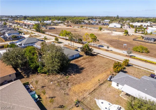 Photo 4 of Sale Pending at 314 Hancock Brg Pkwy, Cape Coral, FL 33990 | MLS# 2026003911 | Listing updated on 2026-07-22