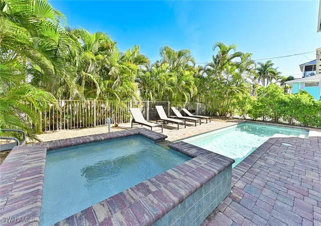 Photo 2 of Single family home for sale at 26515 Hickory Blvd, Bonita Springs, FL 34134 | MLS# 225083642 | Listing updated on 2026-01-22