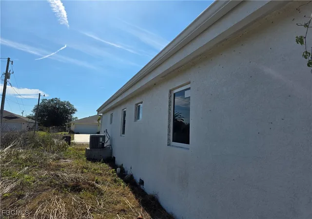 5th image of 3030 39Th St Sw, Lehigh Acres, FL 33976 | MLS# 2026004021