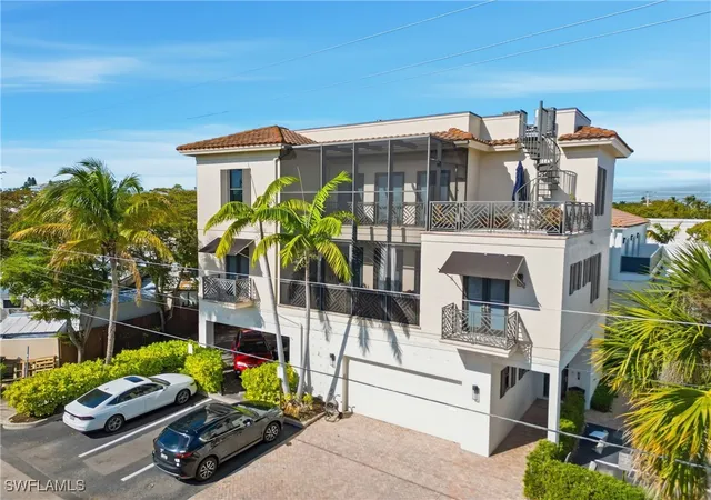 2nd image of 340 12th Ave S #6, Naples, FL 34102 | MLS# 226003779