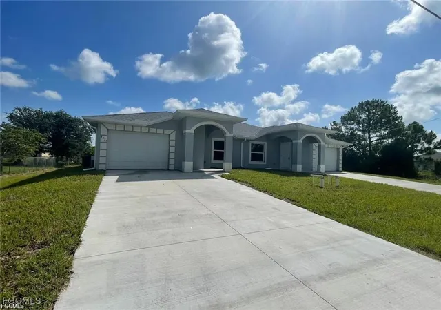2nd image of 4657/4659 26th St Sw, Lehigh Acres, FL 33973 | MLS# 2026004383