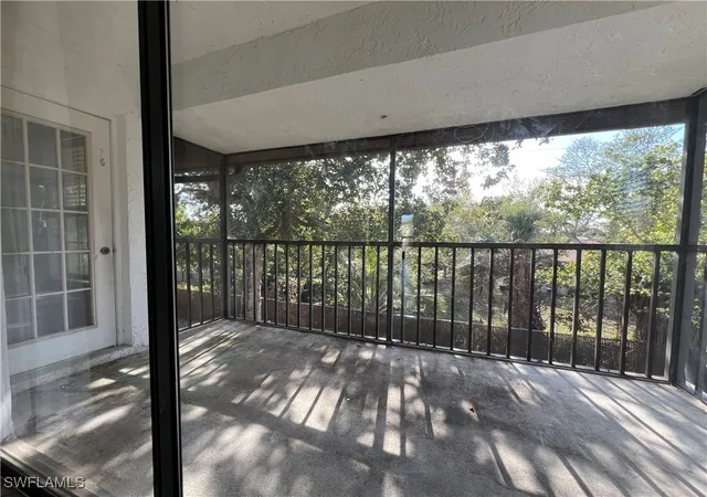 Listing Photo 5 - Condo for sale in building located at 5270 Treetops Dr, Naples, FL 34113 - Unit #J201