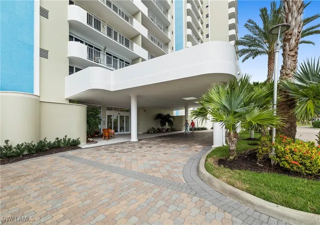 25th image of 140 Seaview Ct #1704S, Marco Island, FL 34145 | MLS# 226004085