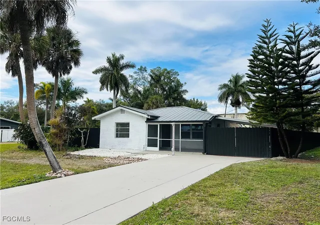 Photo 1 of Single family home for sale at 48 W N Shore Ave, North Fort Myers, FL 33903 | MLS# 2026004657 | Listing updated on 2026-06-16