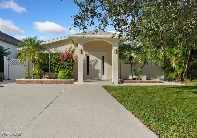 Photo 3 of Single family home for sale at 771 94th Avenue N, Naples, FL 34108 | MLS# 226004284 | Listing updated on 2026-03-22