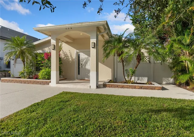 Photo 4 of Single family home for sale at 771 94th Avenue N, Naples, FL 34108 | MLS# 226004284 | Listing updated on 2026-03-22