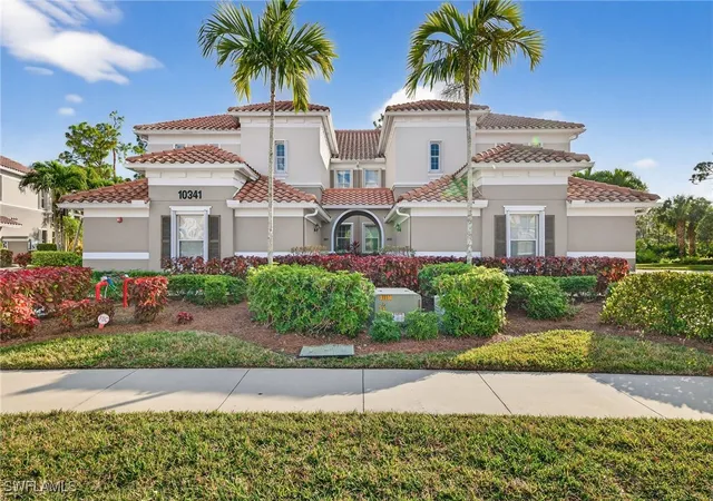 2nd image of 10341 Glastonbury Cir #201, Fort Myers, FL 33913 | MLS# 226002379