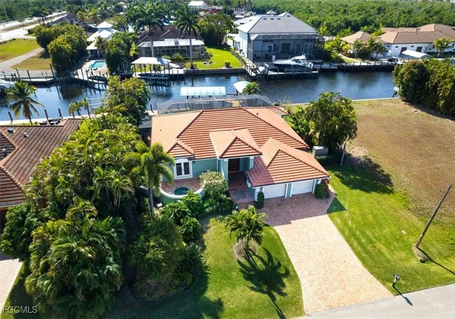 5th image of 130 Montrose Dr, Fort Myers, FL 33919 | MLS# 2026004741