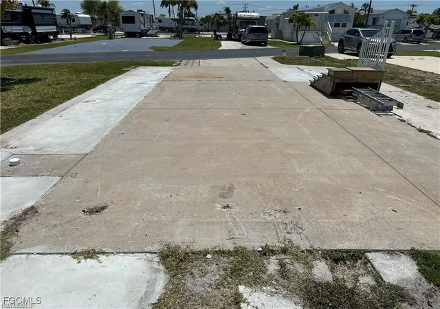 Photo 2 of Land for sale at 19681 Summerlin #186 Rd, Fort Myers, FL 33908 | MLS# 2026004753 | Listing updated on 2026-05-12