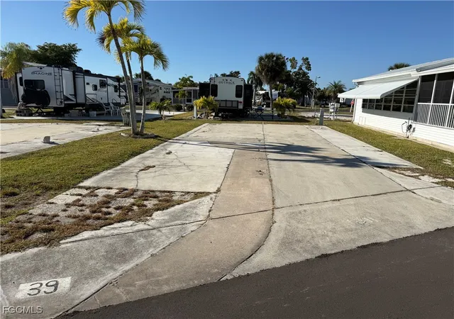 Photo 2 of Land for sale at 19681 Summerlin #39 Rd, Fort Myers, FL 33908 | MLS# 2026004769 | Listing updated on 2026-05-12